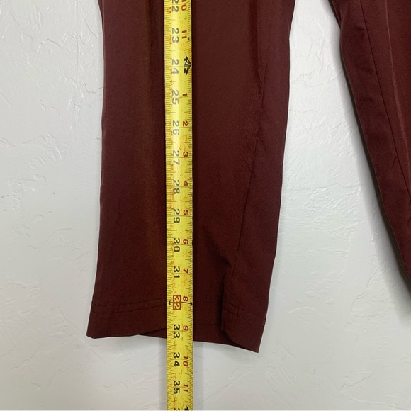 Old Navy Marron Stretch Tech Pants Medium - Picture 12 of 13